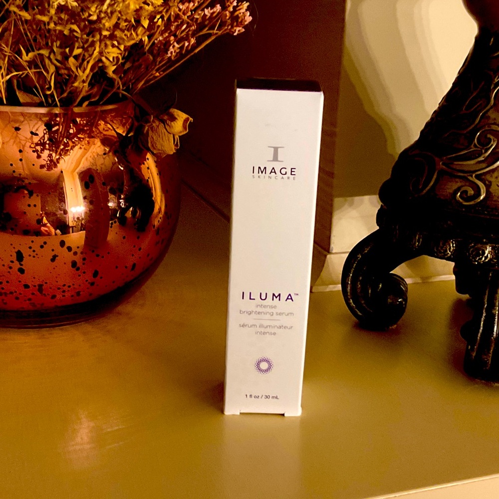IIMAGE SKINCARE ILUMA
intense brightening serum 1 oz